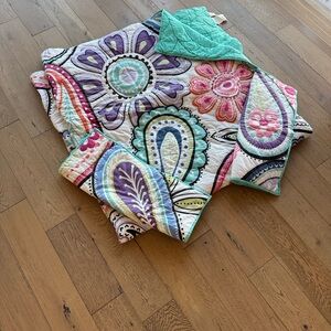 Kennedy Paisley Queen quilt and two shams